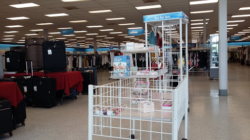 Clothing Store «Ross Dress for Less», reviews and photos, 352 S College Rd, Wilmington, NC 28403, USA