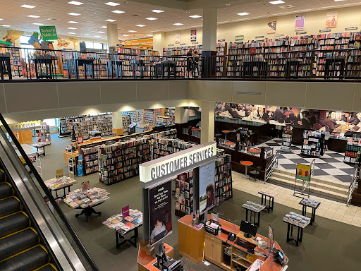 Book Store «Barnes & Noble», reviews and photos, 600 Burr Ln, Lake Grove, NY 11755, USA