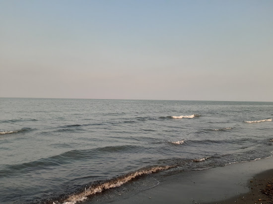 Safir Omid beach