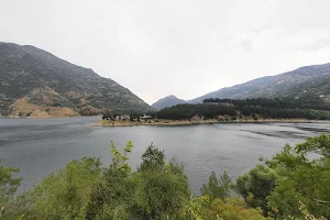 Sır Dam image