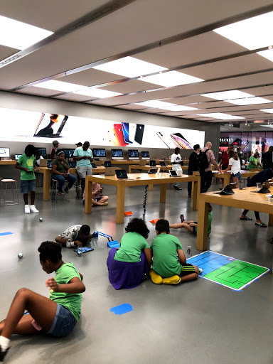 Computer Store «Apple Cumberland Mall», reviews and photos, 1000 Cumberland Mall, Atlanta, GA 30339, USA