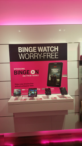Cell Phone Store «T-Mobile», reviews and photos, 680 W Huntington Dr, Monrovia, CA 91016, USA