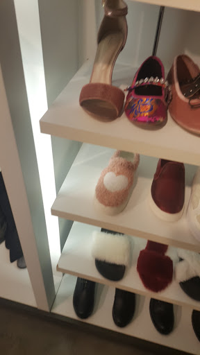 Shoe Store «Aldo Shoes», reviews and photos, 751 Collins Ave, Miami Beach, FL 33139, USA