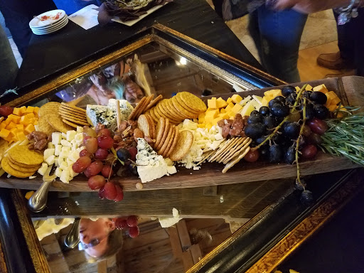 Wine Store «The Wine Exchange», reviews and photos, 1 Illinois St # 120, St Charles, IL 60174, USA