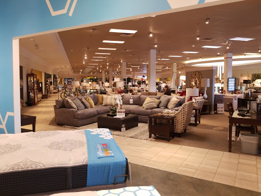 Furniture Store «Art Van Furniture - Royal Oak», reviews and photos, 32301 Woodward Ave, Royal Oak, MI 48073, USA