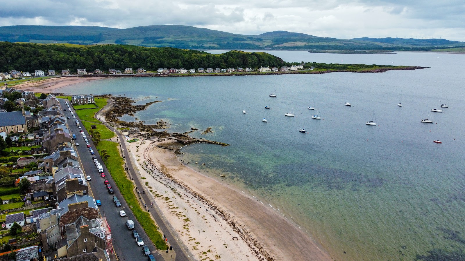 Fotografie cu Oban Promenade - locul popular printre cunoscătorii de relaxare