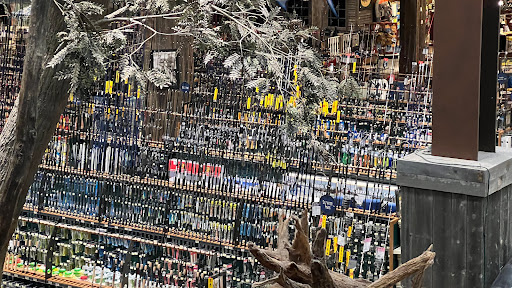 Sporting Goods Store «Bass Pro Shops», reviews and photos, 1 Bass Pro Dr, Foxborough, MA 02035, USA