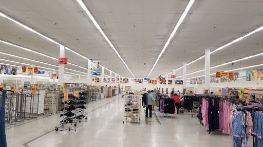 Shopping Mall «Central Shopping Plaza», reviews and photos, 3825 NW 7th St, Miami, FL 33126, USA