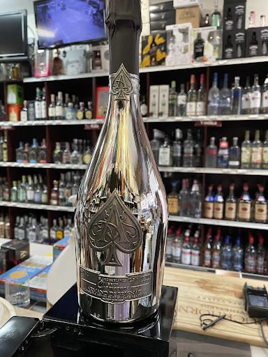 Wine Store «Absolute Wine & Spirits Corporation», reviews and photos, 3413 30th Ave, Astoria, NY 11103, USA