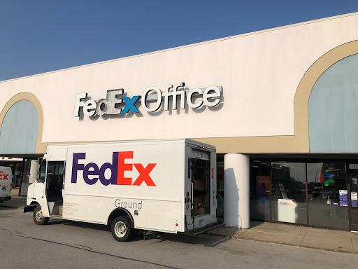 Print Shop «FedEx Office Print & Ship Center», reviews and photos, 4710 95th St, Oak Lawn, IL 60453, USA