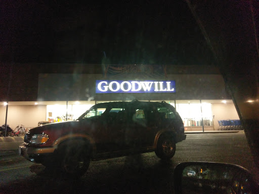 Thrift Store «Goodwill Edmonds», reviews and photos, 10117 Edmonds Way, Edmonds, WA 98020, USA