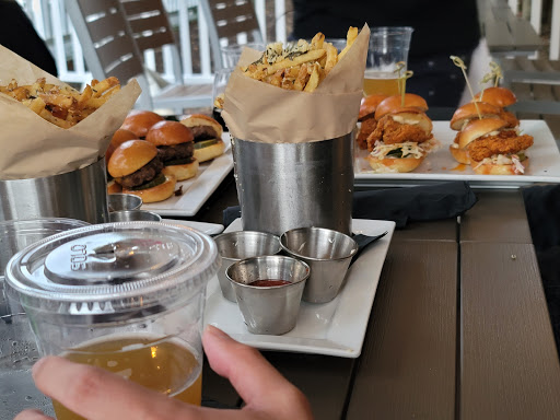 Wine Store «Dominion Wine and Beer», reviews and photos, 107 Rowell Ct, Falls Church, VA 22046, USA