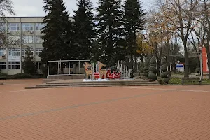Площад ГЕНЕРАЛ ТОШЕВО image