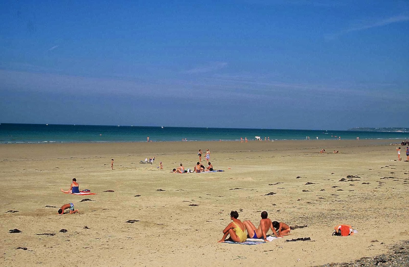 丹内维尔海滩的照片 具有非常干净级别的清洁度