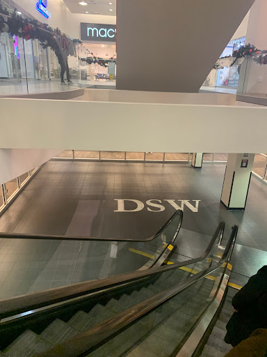 Shoe Store «DSW Designer Shoe Warehouse», reviews and photos, 8801 Queens Blvd, Elmhurst, NY 11373, USA