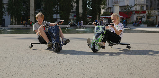 K-wheels Lyon : Magasin Vente & Location Vélo électrique, Trottinette électrique - Véhicules électriques enfants - Accessoires - Réparation