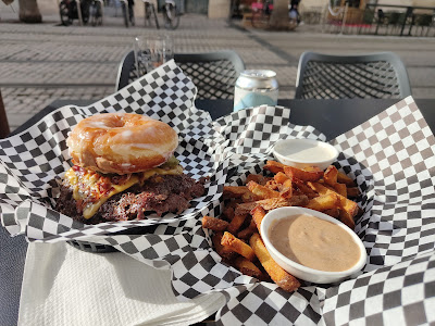 32bits. Burger à Montpellier