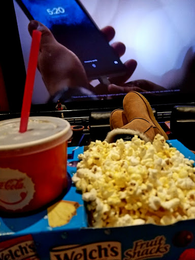 Movie Theater «Regal Cinemas Laurel Towne Centre 12», reviews and photos, 14716 Baltimore Ave, Laurel, MD 20726, USA