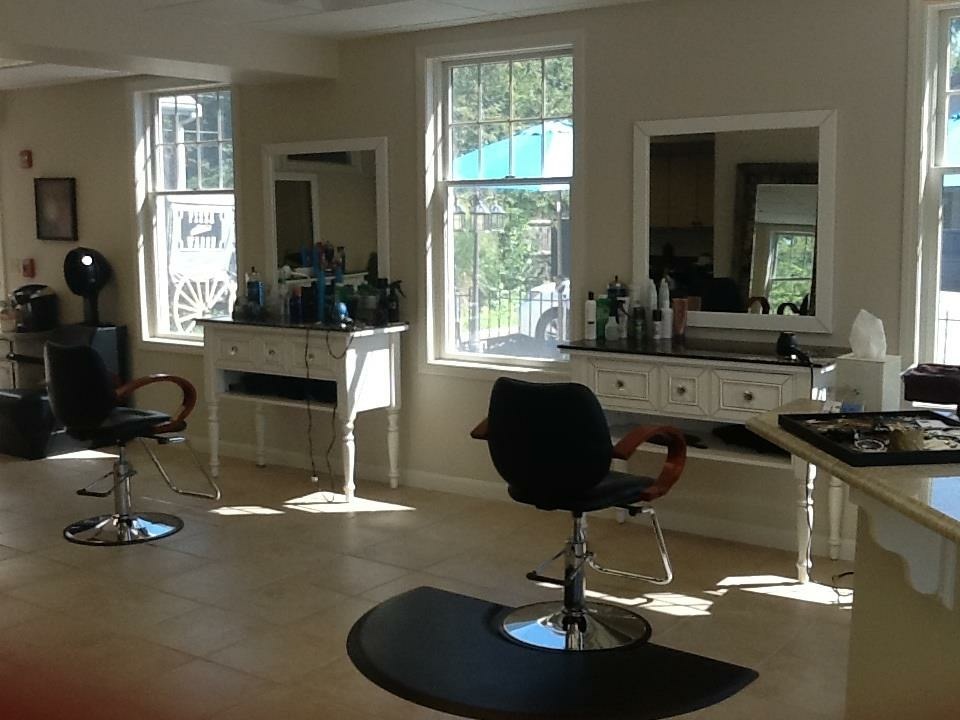Simply You Salon 01949