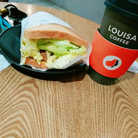 Louisa Coffee 路易・莎咖啡(台南長榮門市)