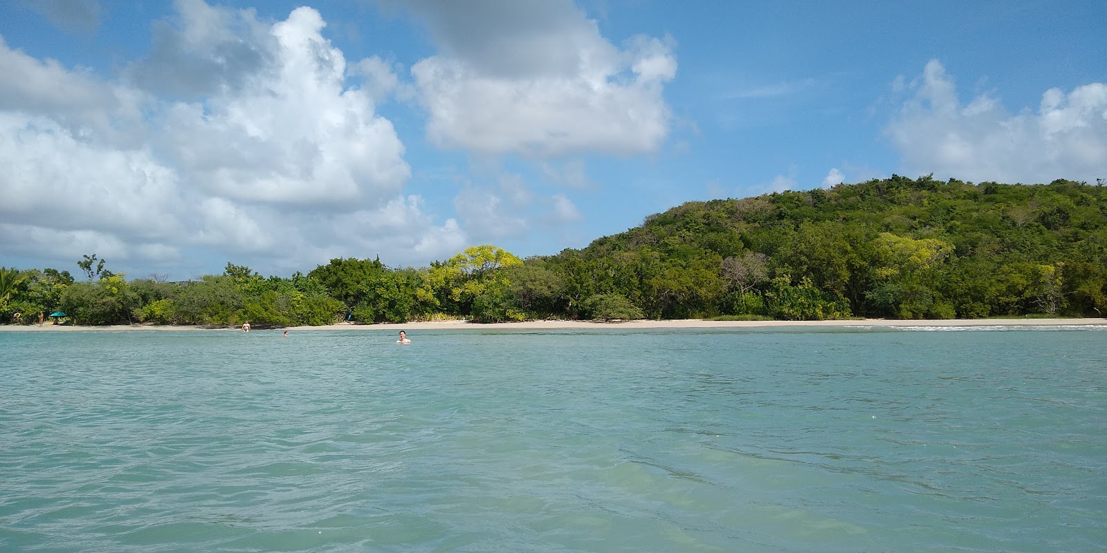 Photo of Anse Meunier beach with partly clean level of cleanliness