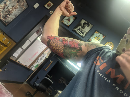 Tattoo Shop «Everett Tattoo Emporium», reviews and photos, 2507 Broadway, Everett, WA 98201, USA