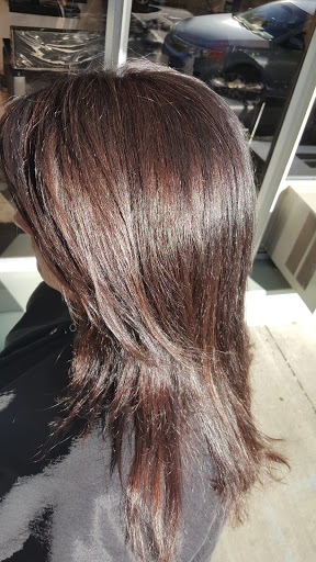 Hair Salon «Mia Bella Salon», reviews and photos, Mia Bella Salon, 1311 Lincoln St, Eugene, OR 97401, USA