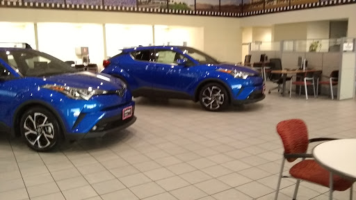 Toyota Dealer «AutoNation Toyota Cerritos», reviews and photos, 18700 Studebaker Rd, Cerritos, CA 90703, USA