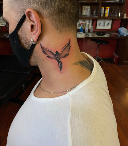 Tattoo Shop «The Honorable Society tatoo parlor and lounge», reviews and photos, 8424 Santa Monica Blvd # B, West Hollywood, CA 90069, USA