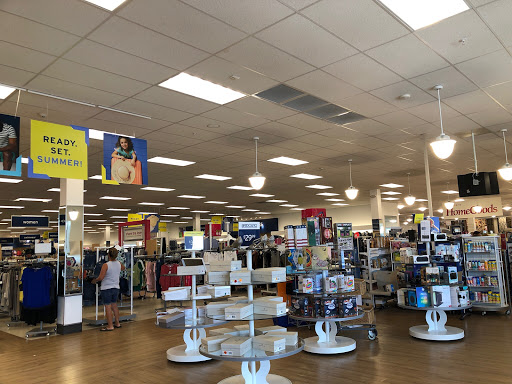 Department Store «HomeGoods», reviews and photos, 1087 Old Country Rd, Riverhead, NY 11901, USA