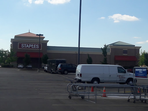 Office Supply Store «Staples», reviews and photos, 23035 W Outer Dr, Allen Park, MI 48101, USA