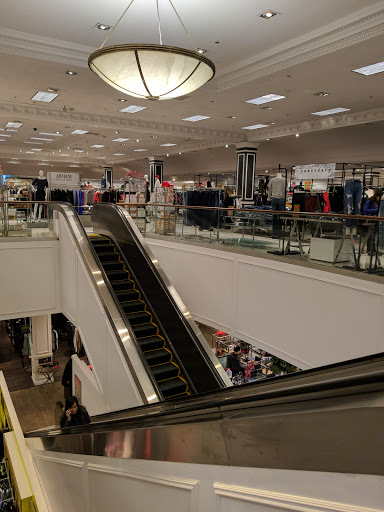 Department Store «Lord & Taylor», reviews and photos, 760 Boylston St, Boston, MA 02199, USA