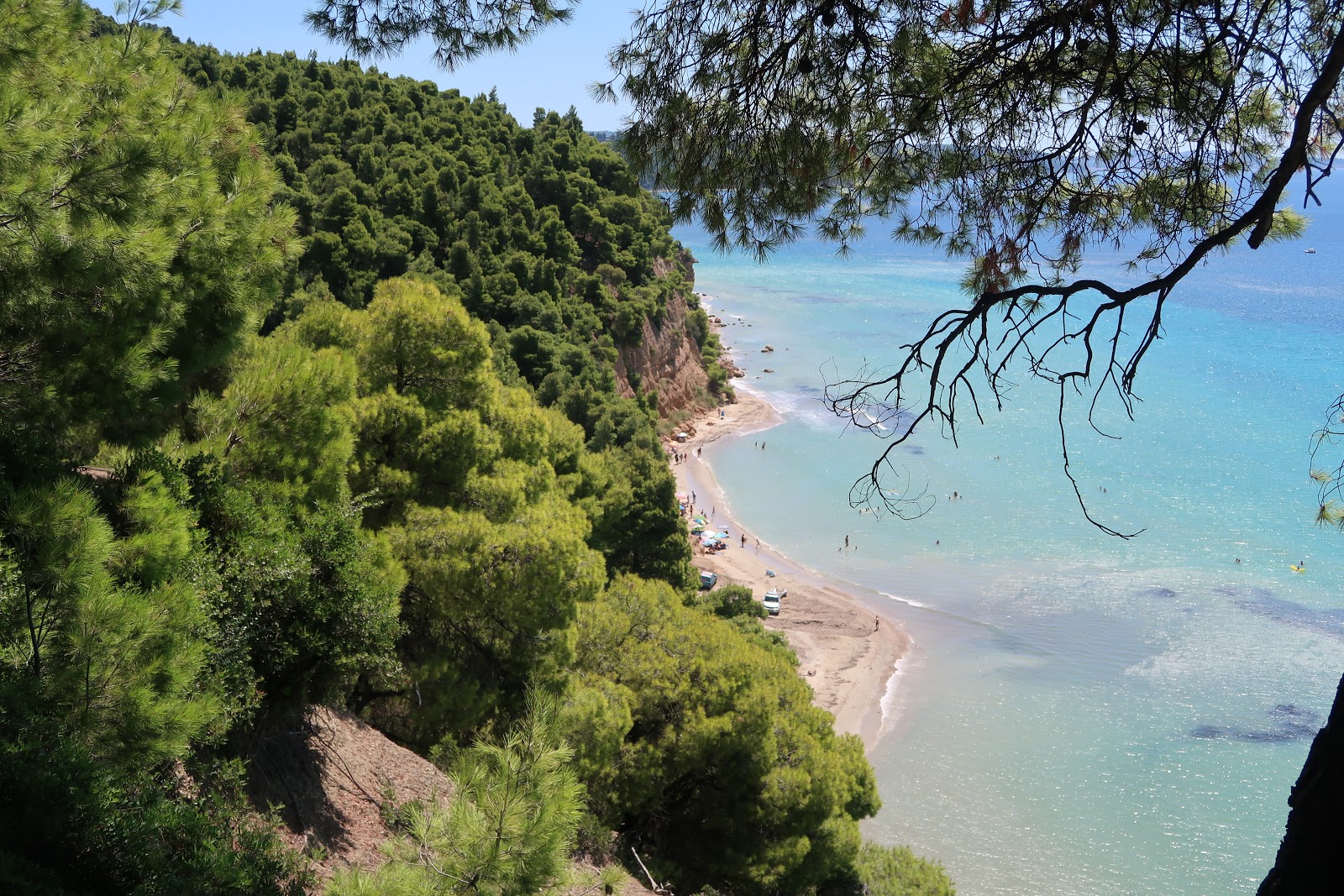 Fotografie cu Plaja Sani cu o linie de coastă spațioasă