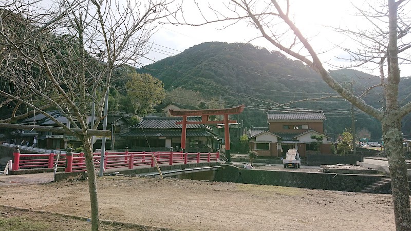 坂本稲荷神社鳥居