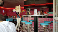 Atmosphère du Restaurant américain Twist Diner Café à Saint-Jean-de-Monts - n°11