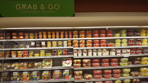 Supermarket «Publix Super Market at Country Club Plaza», reviews and photos, 18496 NW 67th Ave, Hialeah, FL 33015, USA