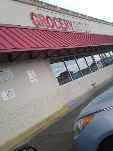 Grocery Store «Grocery Outlet Bargain Market», reviews and photos, 625 Commercial St, Eureka, CA 95501, USA