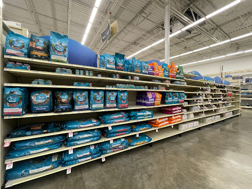 Pet Supply Store «PetSmart», reviews and photos, 8219 S John Young Pkwy, Orlando, FL 32819, USA