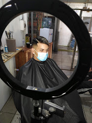 Fulltime Barbershop