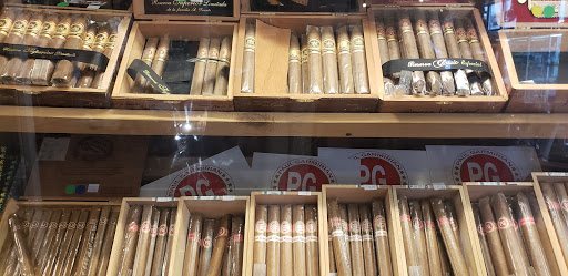 Cigar Shop «Lansdowne Cigars», reviews and photos, 19342 Diamond Lake Dr, Leesburg, VA 20176, USA