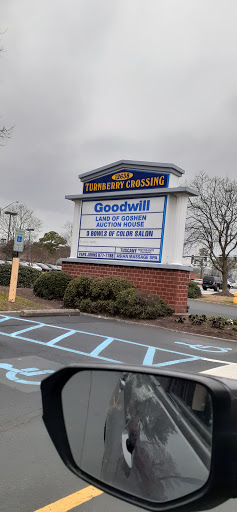 Thrift Store «Goodwill Turnberry Retail Store», reviews and photos, 12638 Jefferson Ave #30, Newport News, VA 23602, USA
