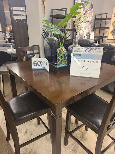 Furniture Store «Ashley HomeStore», reviews and photos, 905 Perimeter Dr, Schaumburg, IL 60173, USA