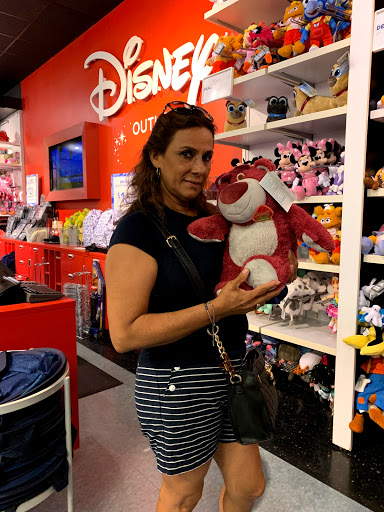 Toy Store «Disney Store», reviews and photos, 2701 Bergen Town Center, Paramus, NJ 07652, USA