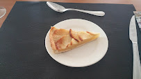 Tarte aux pommes du Restaurant français Restaurant La Salicorne ( ex: La Rôtisserie) à Le Mont-Saint-Michel - n°4