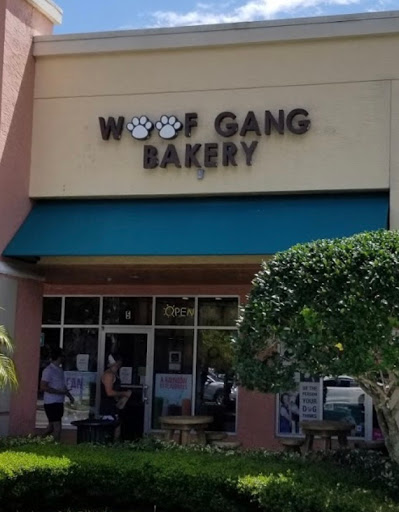 Pet Supply Store «Woof Gang Bakery & Grooming Abacoa», reviews and photos, 5440 Military Trail #7, Jupiter, FL 33458, USA