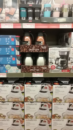 Supermarket «ALDI», reviews and photos, 15111 Woodward Ave, Highland Park, MI 48203, USA