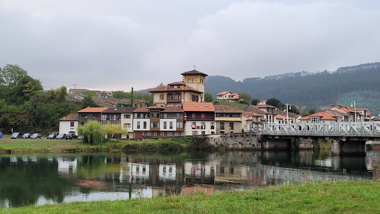 Photo Hostel Hostal Río Deva 39560 Unquera