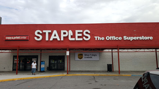 Staples, 803 Goucher Blvd, Towson, MD 21286, USA, 