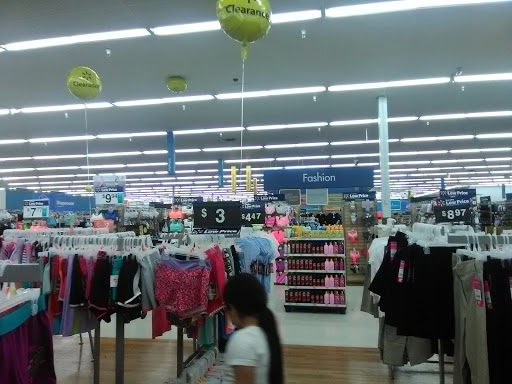 Discount Store «Walmart», reviews and photos, 3451 Tamiami Trail E, Naples, FL 34112, USA