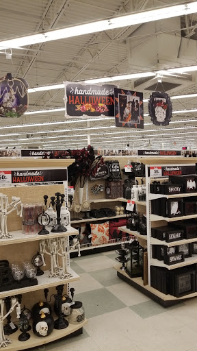 Fabric Store «Jo-Ann Fabrics and Crafts», reviews and photos, 16800 W Bluemound Rd, Brookfield, WI 53005, USA